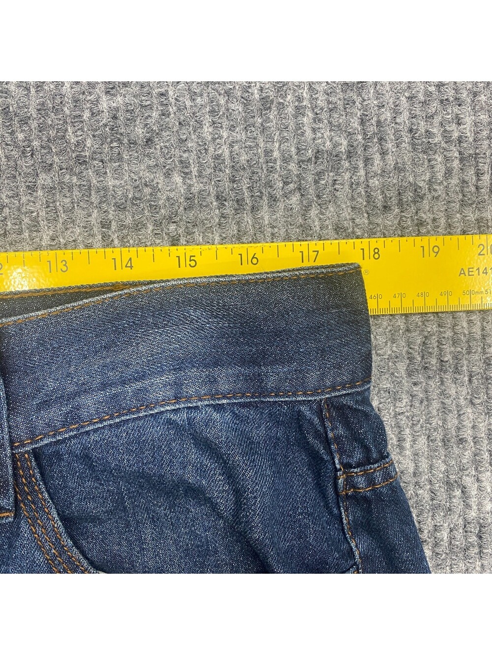 Vintage Coogi Jeans Mens 36x34 Blue Stonewash Denim Embroidered Patches Pants - Picture 6 of 15